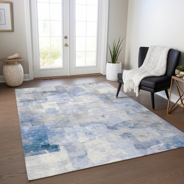 Homeroots 3' Abstract Washable Indoor Outdoor Area Rug - Stylish, Durable & Stain Resistant For Any Space Denim Polyester 618082