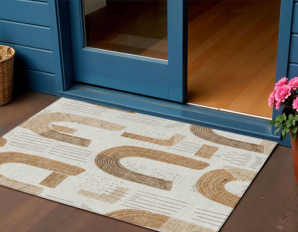 Homeroots 3' Stylish Geometric Washable Area Rug For Indoor And Outdoor Use - Durable And Stain Resistant Design Ivory Polyester 618100