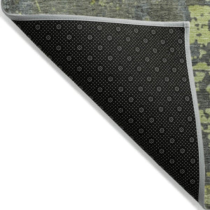 HomeRoots 5' Washable Abstract Area Rug in Fern Green, Gray, and Olive for Indoor & Outdoor Spaces 8' X 10' 618229