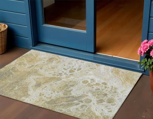 Homeroots 3' X 5' Artistic Green And Ivory Abstract Washable Indoor-outdoor Area Rug For Stylish Spaces Gold Polyester 618298