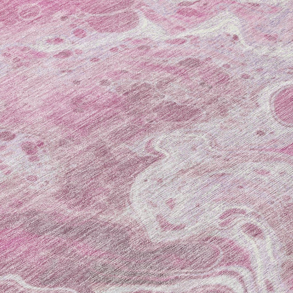 HomeRoots 5' Modern Pink and Ivory Abstract Area Rug - Washable, Durable, Indoor/Outdoor Style for Any Space 8' Round 618312