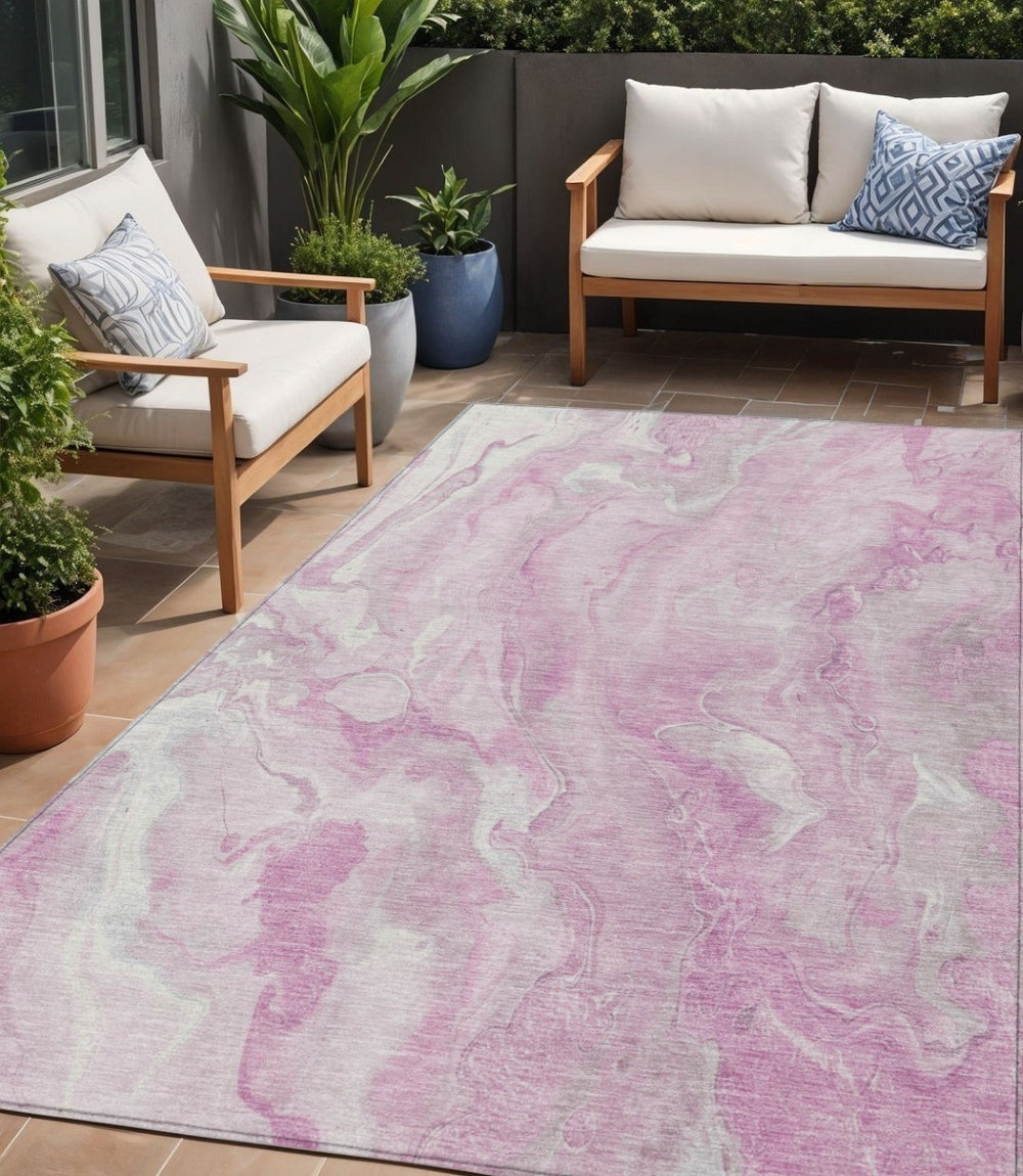 HomeRoots 5' Pink and Silver Abstract Area Rug - Stylish, Machine Washable Design for Indoor and Outdoor Use 5' X 8' 618371