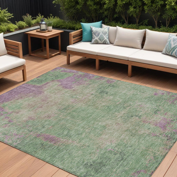 Homeroots 3' X 5' Abstract Artichoke Green And Eggplant Washable Area Rug For Indoor And Outdoor Use Aloe Polyester 618447