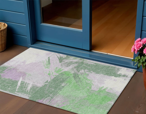 Homeroots 3' Washable Indoor Outdoor Area Rug In Abstract Design - Durable, Stain Resistant, And Stylish! Green Polyester 618466