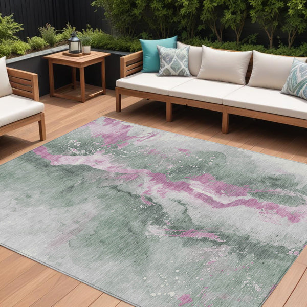 Homeroots 3' Abstract Gold Washable Indoor Outdoor Area Rug - Stylish Durability For Home And Garden Spaces Sage Polyester 618523