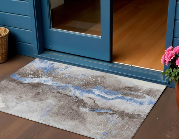 Homeroots 3' Abstract Gold Washable Indoor Outdoor Area Rug - Stylish Durability For Home And Garden Spaces Taupe Polyester 618526