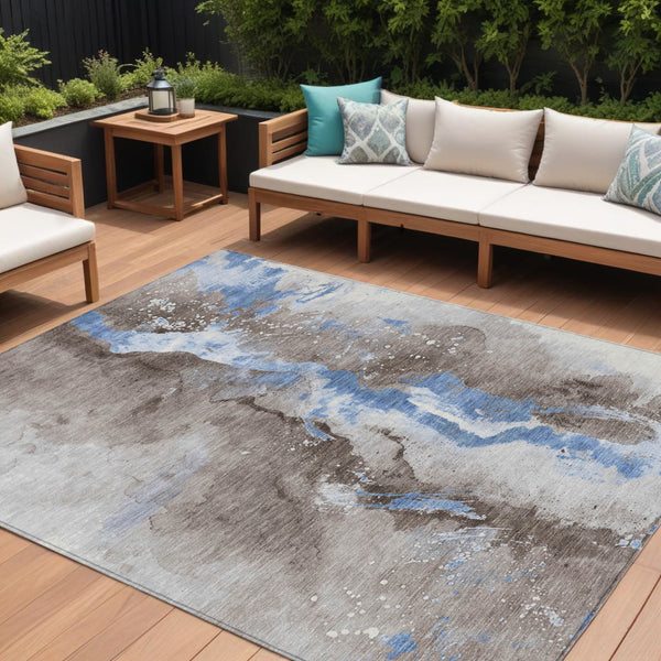 Homeroots 3' Abstract Gold Washable Indoor Outdoor Area Rug - Stylish Durability For Home And Garden Spaces Taupe Polyester 618529