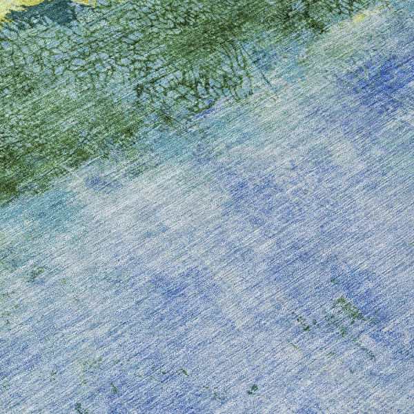 HomeRoots 5' Vibrant Blue and Lime Green Abstract Washable Area Rug for Stylish Indoor and Outdoor Spaces 8' Round 618603