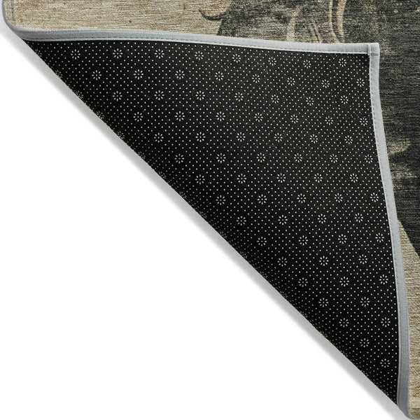 Homeroots 3' X 5' Horse Design Washable Area Rug - Stylish Indoor Outdoor Accent For Home & Patio Spaces Beige Polyester 618637