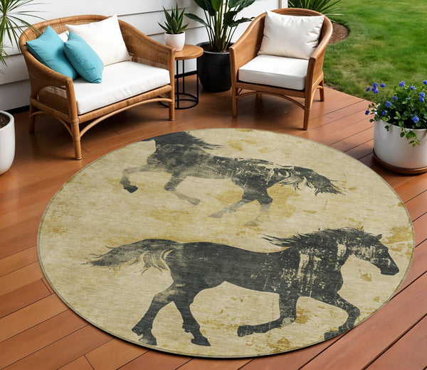 Homeroots 3' X 5' Horse Design Washable Area Rug - Stylish Indoor Outdoor Accent For Home & Patio Spaces Gold Polyester 618651