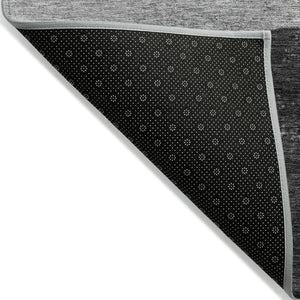 Homeroots 3' X 5' Horse Design Washable Area Rug - Stylish Indoor Outdoor Accent For Home & Patio Spaces Gray Polyester 618658