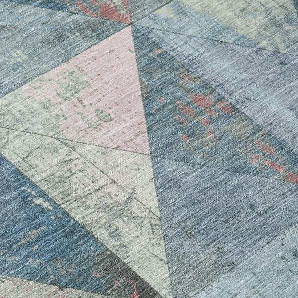 Homeroots 3' Stylish Geometric Washable Area Rug For Indoor & Outdoor Use – Durable, Stain-resistant Design Denim Polyester 618704