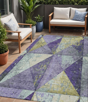 Homeroots 3' Stylish Geometric Washable Area Rug For Indoor & Outdoor Use – Durable, Stain-resistant Design Eggplant Polyester 618710
