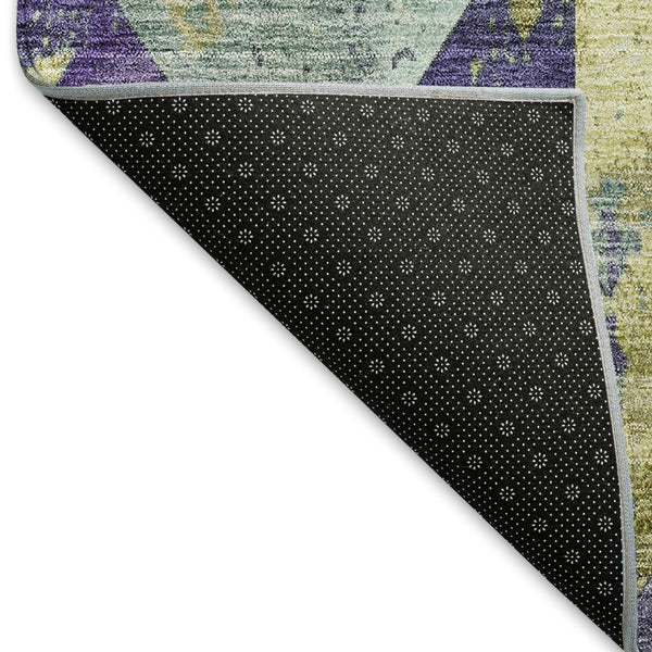 HomeRoots 5' Eggplant and Gold Geometric Area Rug - Stylish Washable Rug for Indoor and Outdoor Spaces 8' Round 618711