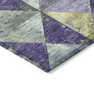 HomeRoots 5' Eggplant and Gold Geometric Area Rug - Stylish Washable Rug for Indoor and Outdoor Spaces 8' Round 618711