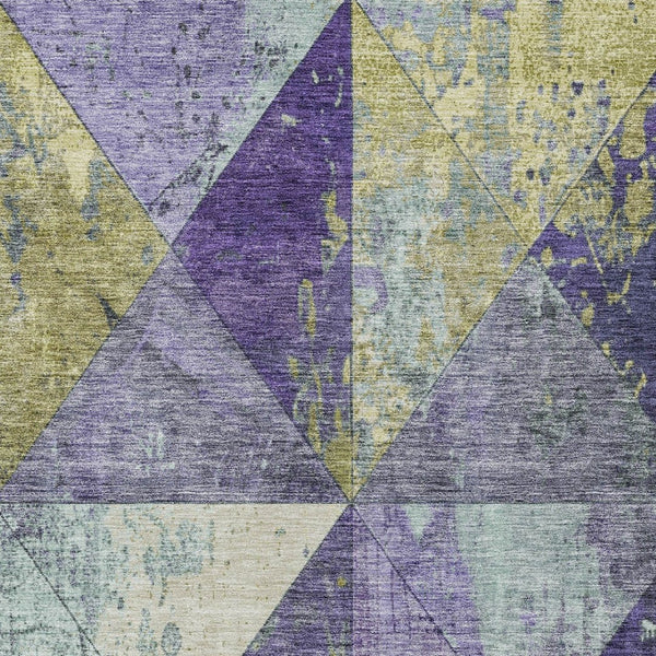 Homeroots 3' Stylish Geometric Washable Area Rug For Indoor & Outdoor Use – Durable, Stain-resistant Design Eggplant Polyester 618712