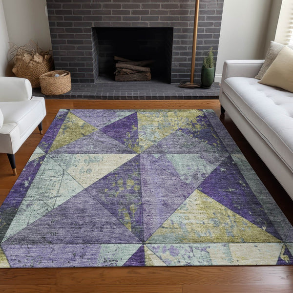 Homeroots 3' Stylish Geometric Washable Area Rug For Indoor & Outdoor Use – Durable, Stain-resistant Design Eggplant Polyester 618714