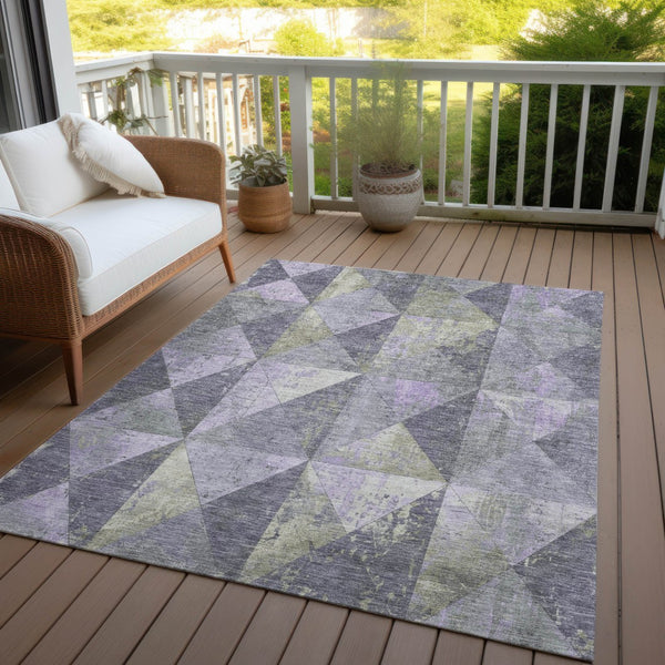 Homeroots 3' Stylish Geometric Washable Area Rug For Indoor & Outdoor Use – Durable, Stain-resistant Design Lavender Polyester 618715