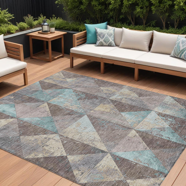 Homeroots 3' Stylish Geometric Washable Area Rug For Indoor & Outdoor Use – Durable, Stain-resistant Design Mocha Polyester 618726