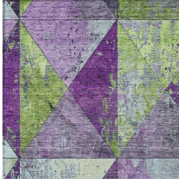Homeroots 3' Stylish Geometric Washable Area Rug For Indoor & Outdoor Use – Durable, Stain-resistant Design Purple Polyester 618728