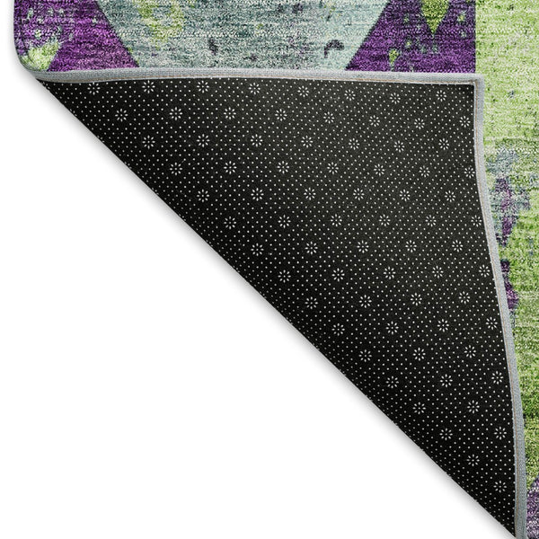 HomeRoots 5' Modern Geometric Purple and Lime Green Washable Area Rug for Indoor and Outdoor Spaces 8' Round 618729