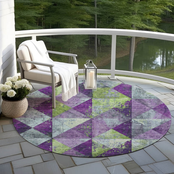 HomeRoots 5' Modern Geometric Purple and Lime Green Washable Area Rug for Indoor and Outdoor Spaces 8' Round 618729