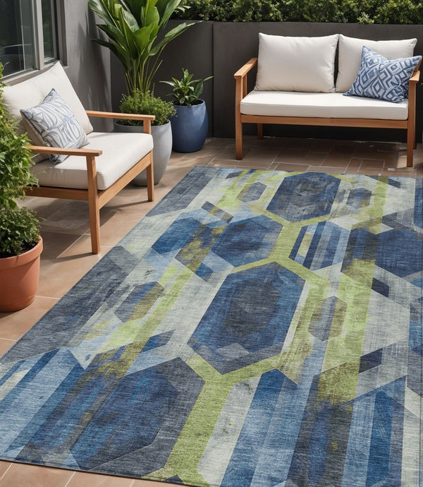 Homeroots 3' X 5' Geometric Washable Indoor Outdoor Area Rug - Stylish, Durable, And Easy To Maintain For Any Space Navy Polyester 618752
