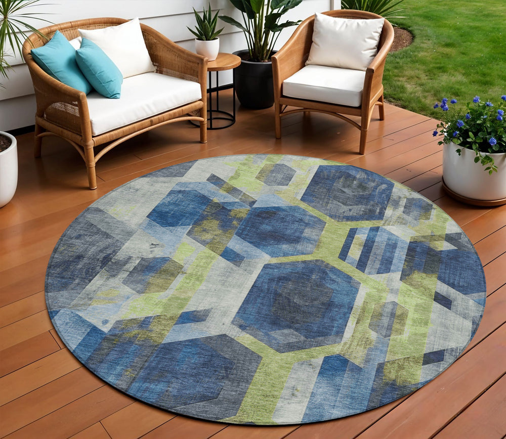 Homeroots 3' X 5' Geometric Washable Indoor Outdoor Area Rug - Stylish, Durable, And Easy To Maintain For Any Space Navy Polyester 618753