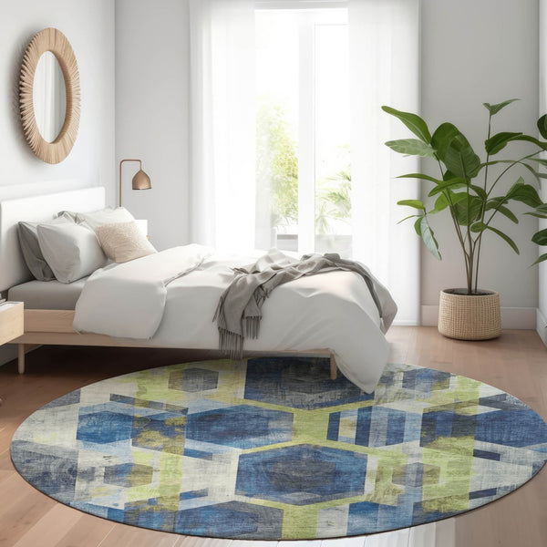 Homeroots 3' X 5' Geometric Washable Indoor Outdoor Area Rug - Stylish, Durable, And Easy To Maintain For Any Space Navy Polyester 618753