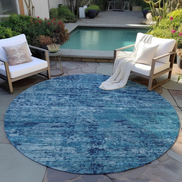 HomeRoots 8' Round Denim and Navy Blue Abstract Area Rug – Washable, Durable, Indoor/Outdoor Modern Design 618831