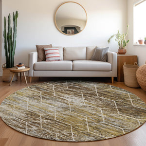 HomeRoots 8' Round Indoor Outdoor Area Rug in Brown, Gold & Ivory - Stylish, Washable, Geometric Design 618861