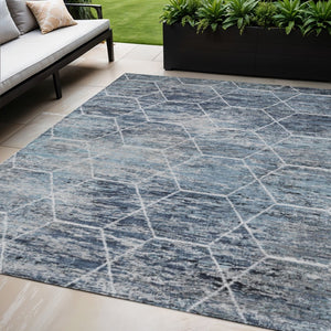 HomeRoots 5' Stylish Blue Gray & Ivory Geometric Washable Area Rug - Indoor/Outdoor, Durable & Versatile! 618866