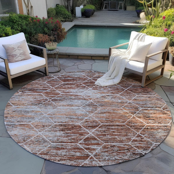 HomeRoots 8' Modern Rust Gray and Ivory Geometric Round Area Rug - Washable, Durable for Indoor & Outdoor Use! 618891