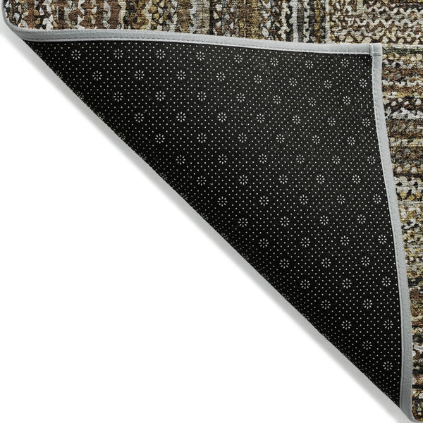 HomeRoots 8' Round Geometric Area Rug in Brown Taupe & Ivory - Stylish, Washable for Indoor & Outdoor Use 618915