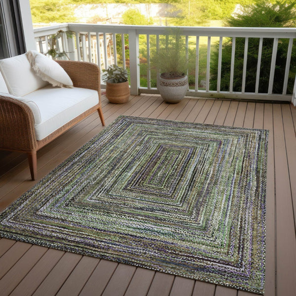 HomeRoots 5' X 8' Olive Green Geometric Area Rug - Stylish, Durable, Washable for Indoor & Outdoor Spaces 618926