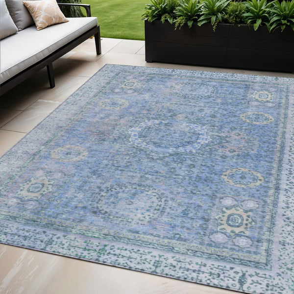 HomeRoots 5' Elegant Blue & Ivory Floral Medallion Area Rug - Washable, Durable for Indoor & Outdoor Use! 619446