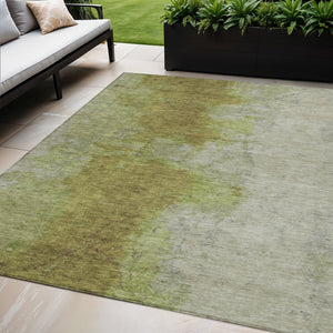 HomeRoots 5' Modern Olive Green & Gray Abstract Indoor-Outdoor Area Rug - Washable, Durable & Stylish! 619494