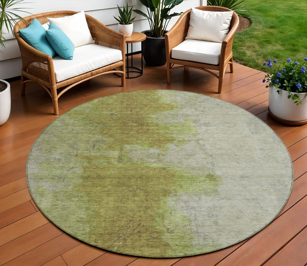 HomeRoots 8' Olive Green and Gray Round Abstract Area Rug - Stylish, Washable, Durable for Indoor/Outdoor Use 619495