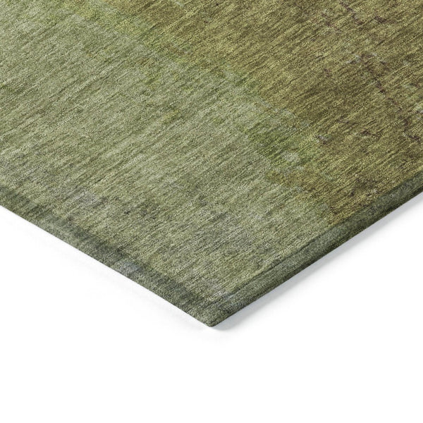 HomeRoots 8' Olive Green and Gray Round Abstract Area Rug - Stylish, Washable, Durable for Indoor/Outdoor Use 619495