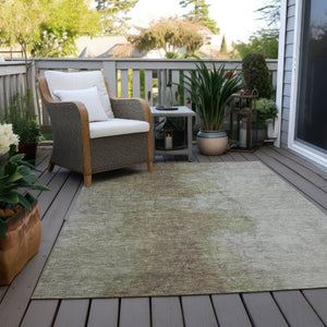 HomeRoots 5' X 8' Taupe and Beige Abstract Washable Area Rug - Versatile Indoor/Outdoor Decor for Every Space 619500