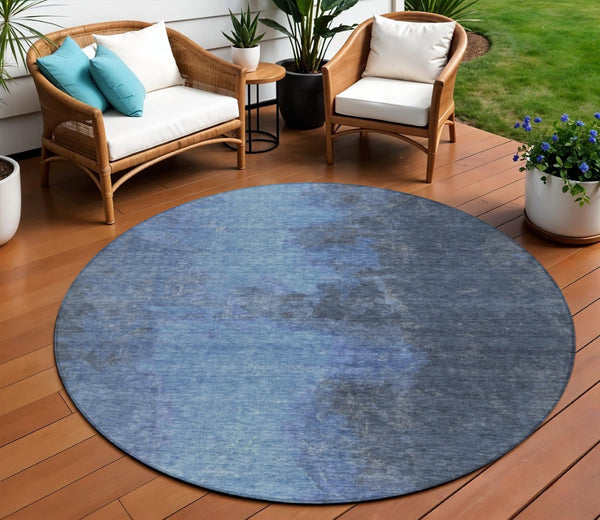 HomeRoots 8' Navy Blue & Gray Round Abstract Area Rug - Modern Washable Design for Indoor & Outdoor Spaces 619531