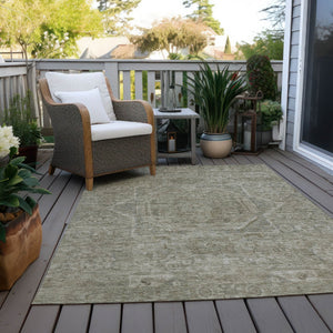 HomeRoots 5' X 8' Gray and Silver Medallion Area Rug - Washable, Indoor/Outdoor, Stain-Resistant, Durable Design 619548