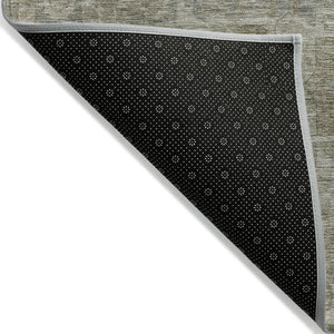 HomeRoots 5' X 8' Gray and Silver Medallion Area Rug - Washable, Indoor/Outdoor, Stain-Resistant, Durable Design 619548