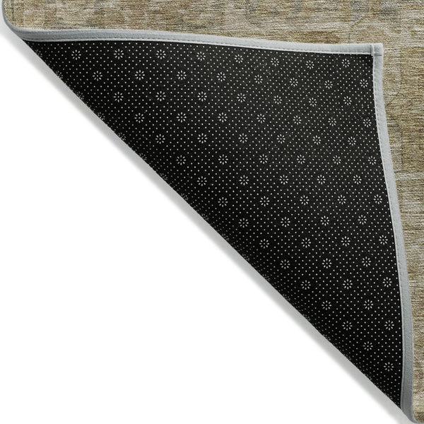 HomeRoots 5' X 8' Tan and Gray Medallion Rug - Durable, Washable, Versatile Indoor/Outdoor Area Accent for Your Home 619572