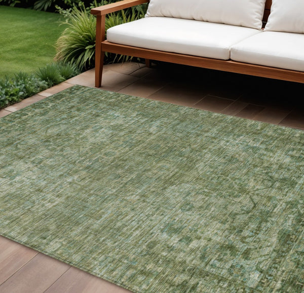 HomeRoots 5' Olive Green & Ivory Floral Medallion Area Rug - Washable, Durable, Indoor/Outdoor Versatile Design 619590