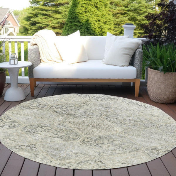 HomeRoots 8' Contemporary Pewter & Silver Geometric Round Rug - Washable, Durable for Indoor/Outdoor Spaces 619633