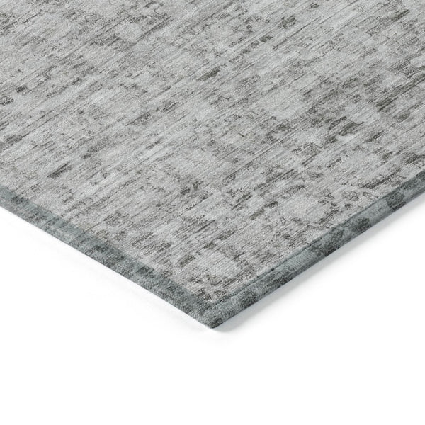 HomeRoots 8' Gray and Silver Striped Washable Round Rug - Stylish, Durable for Indoor & Outdoor Use, Easy Care 619687