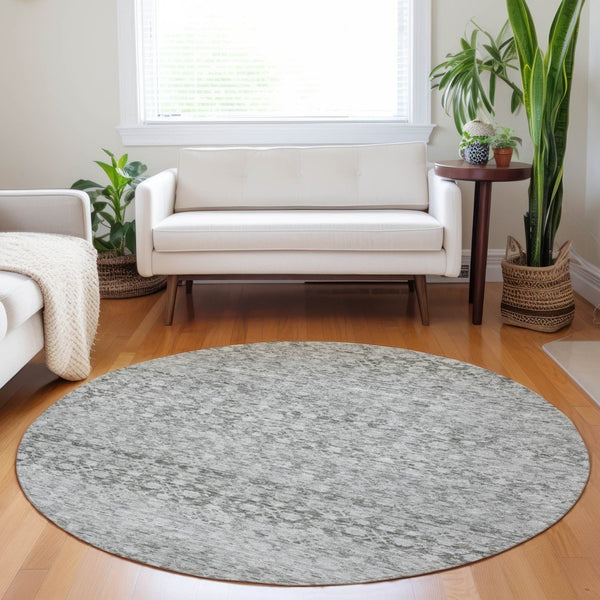 HomeRoots 8' Gray and Silver Striped Washable Round Rug - Stylish, Durable for Indoor & Outdoor Use, Easy Care 619687