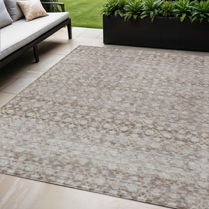 HomeRoots 5' Taupe and Beige Striped Area Rug - Stylish, Washable, Indoor/Outdoor Durable Design for All Spaces 619692