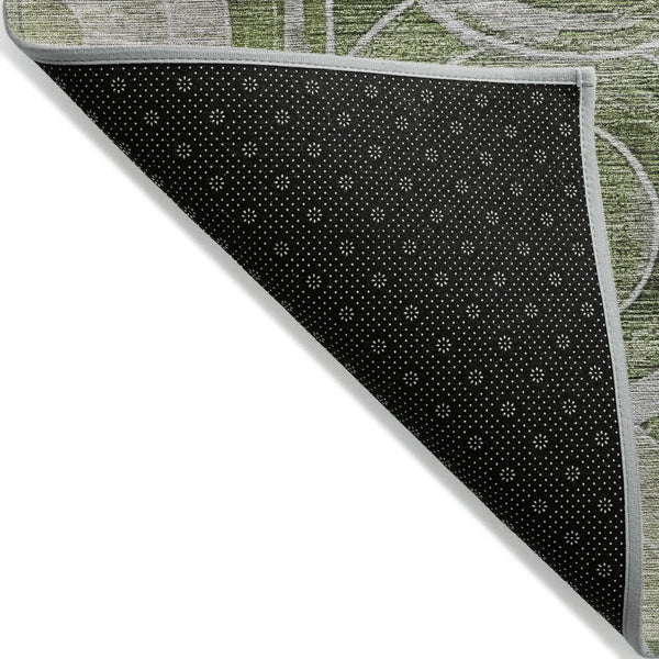 HomeRoots 8' Artichoke Green and Silver Round Geometric Area Rug – Stylish, Washable, Indoor-Outdoor Versatility 619747